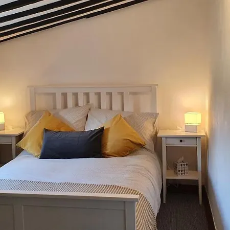 Quirky Cottage - Dogs Welcome Corsham Exterior photo